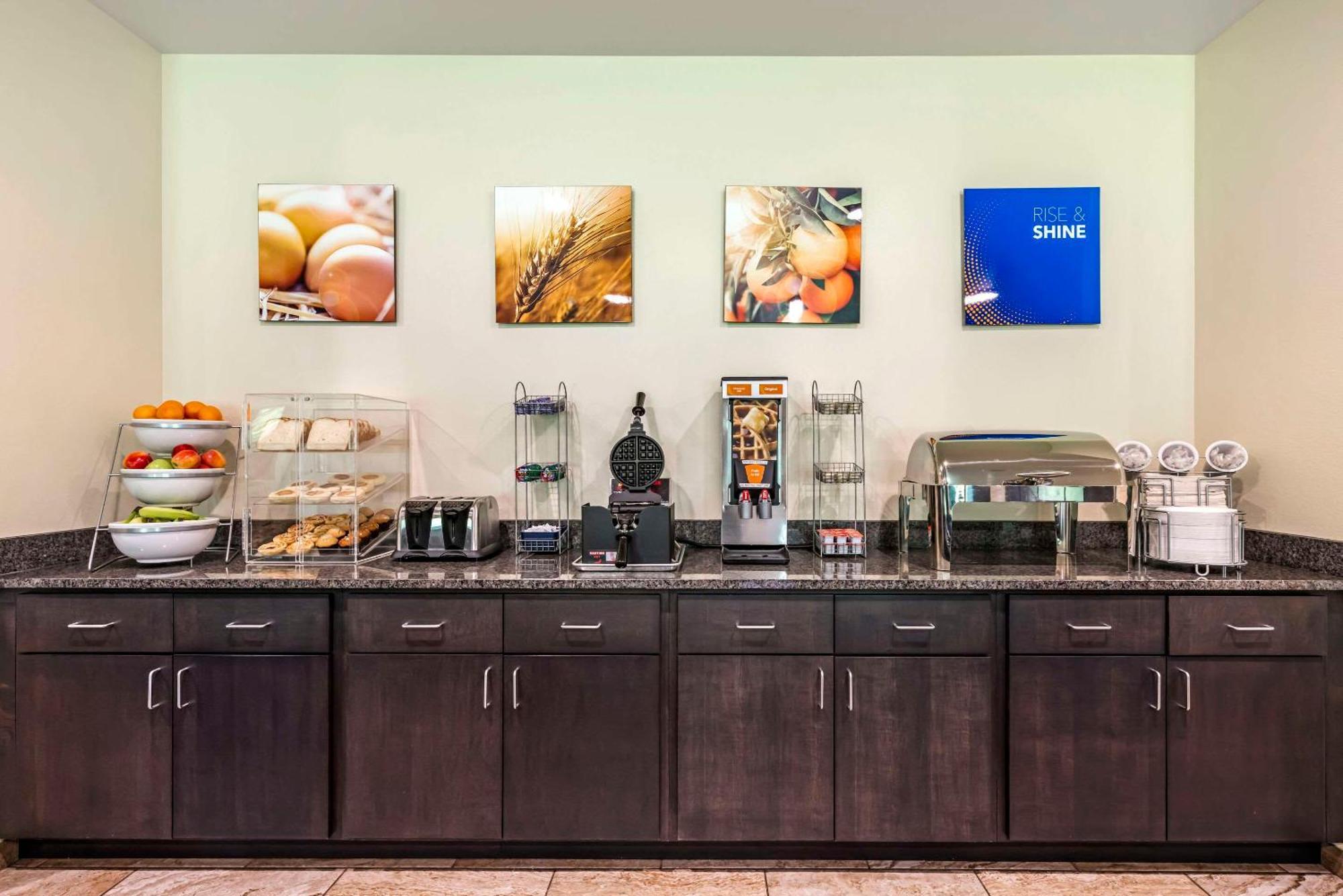 Comfort Inn & Suites Medina المظهر الخارجي الصورة
